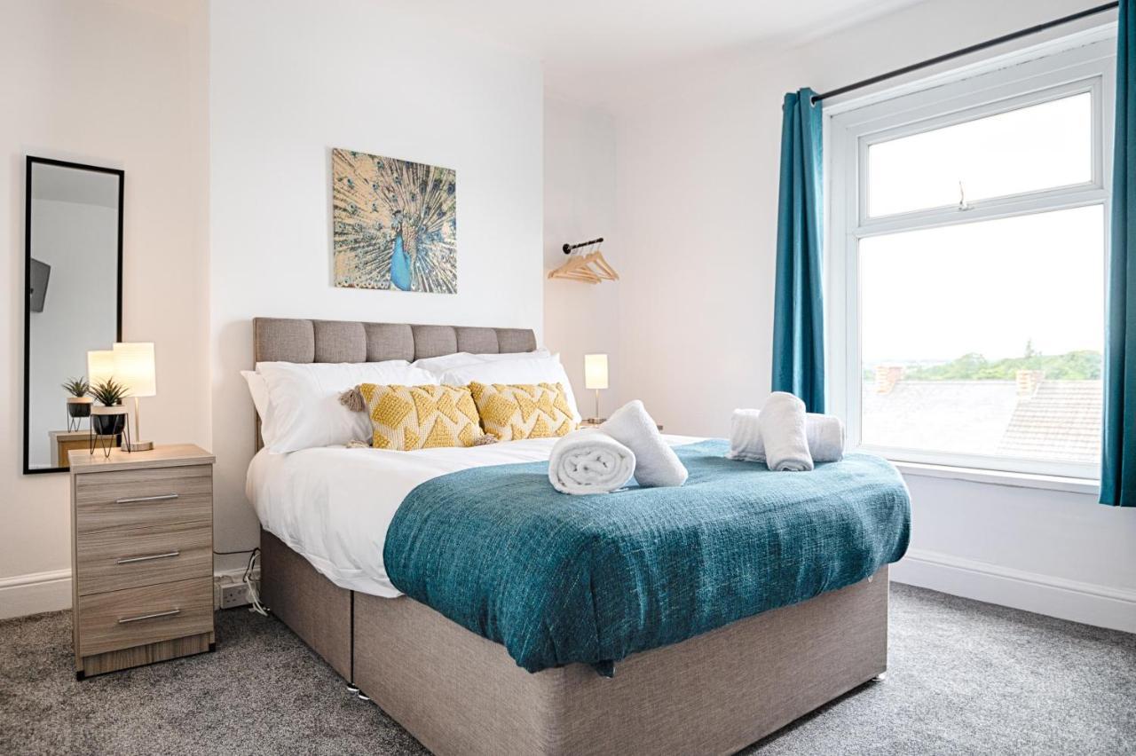 Chesshyre Accommodation - Tv In Every Bedroom! Swansea Exterior foto
